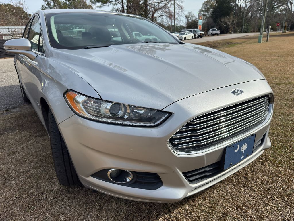 2016 Ford Fusion Energi SE Luxury's photo