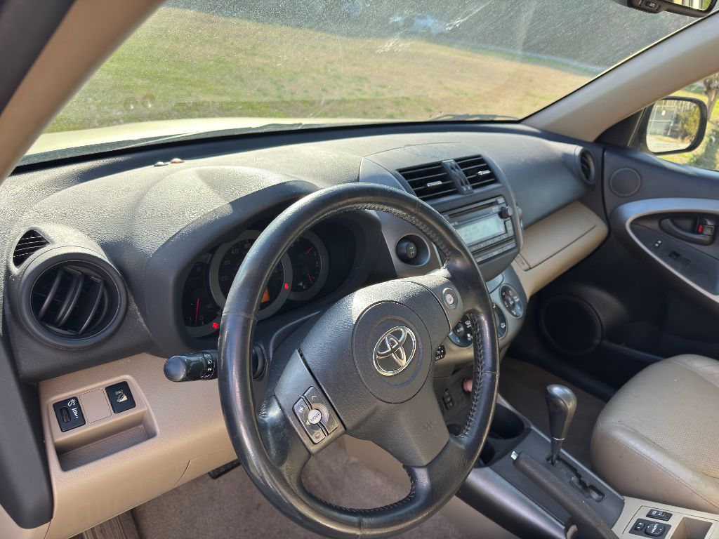 2012 Toyota RAV4 Limited - Photo 9