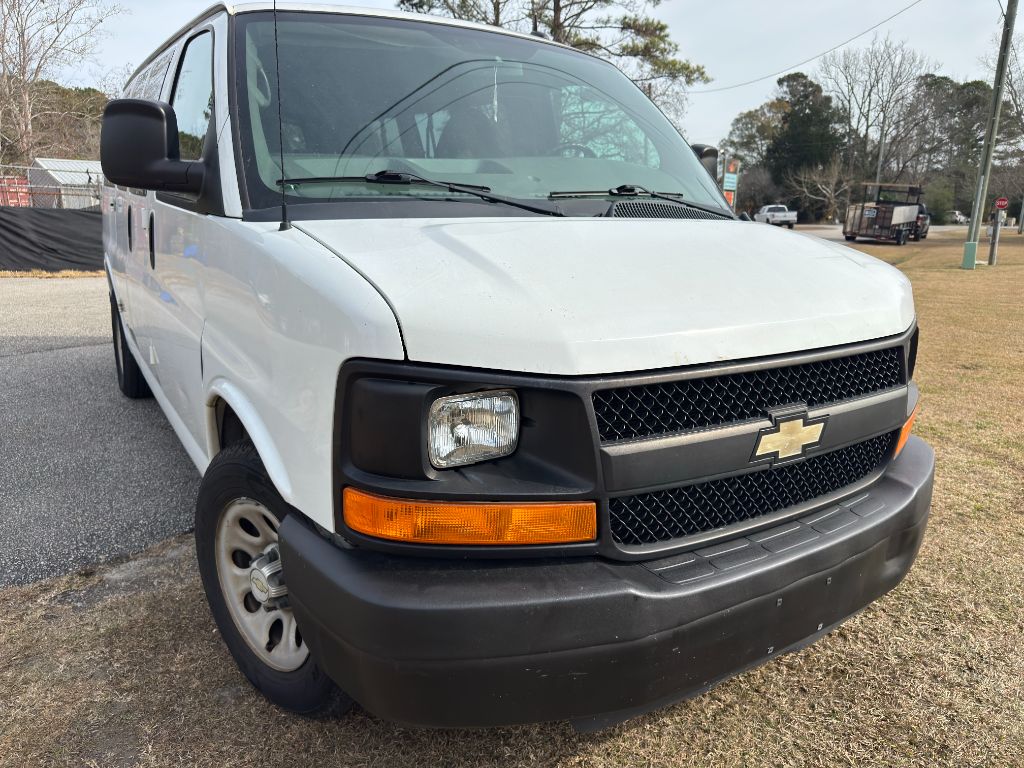2012 Chevrolet Express LS's photo